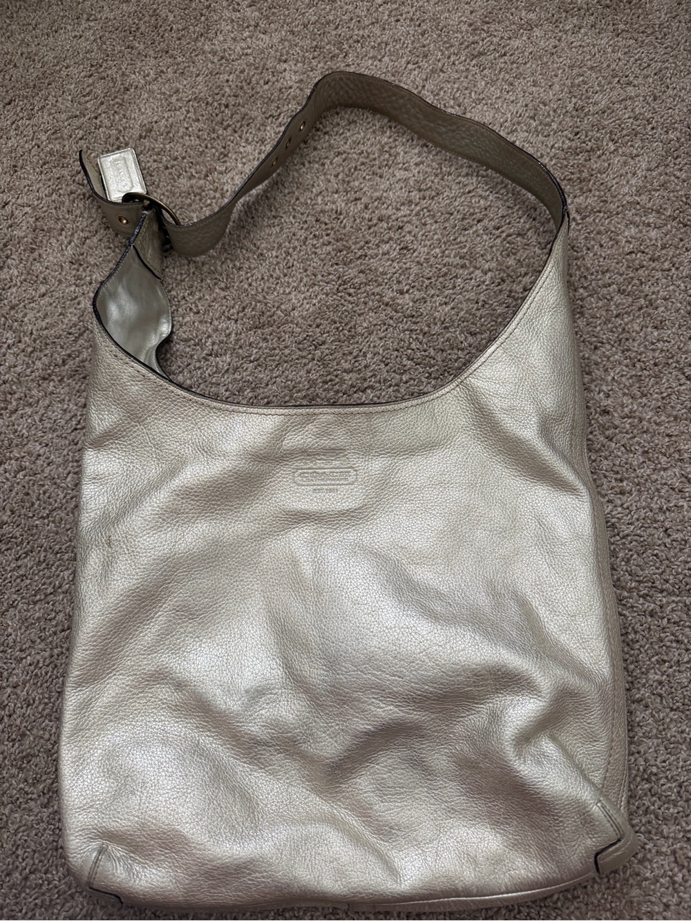 Metallic Silver Leather Shoulder Bag vintage Coach